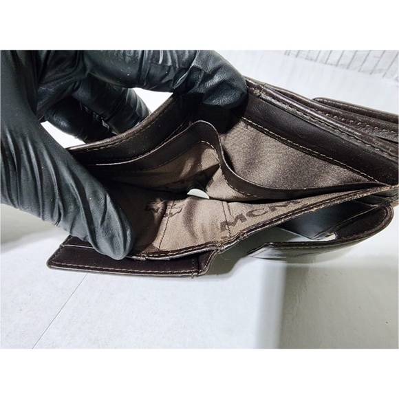 Authentic MCM Compact Leather Wallet Brown - Picture 11 of 15